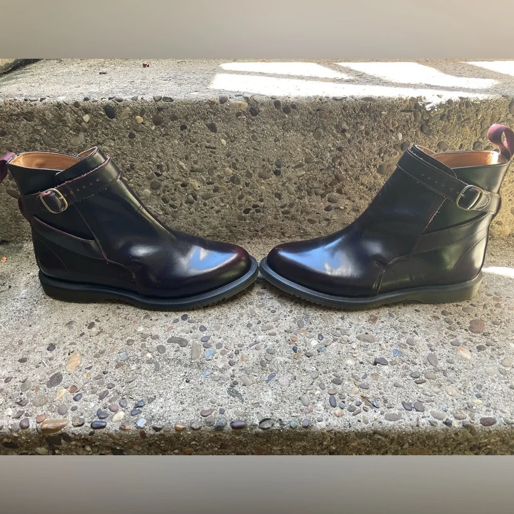 Dr. Martens TERESA CHERRY RED ARCADIA BOOT, size 8 - Picture 2 of 8